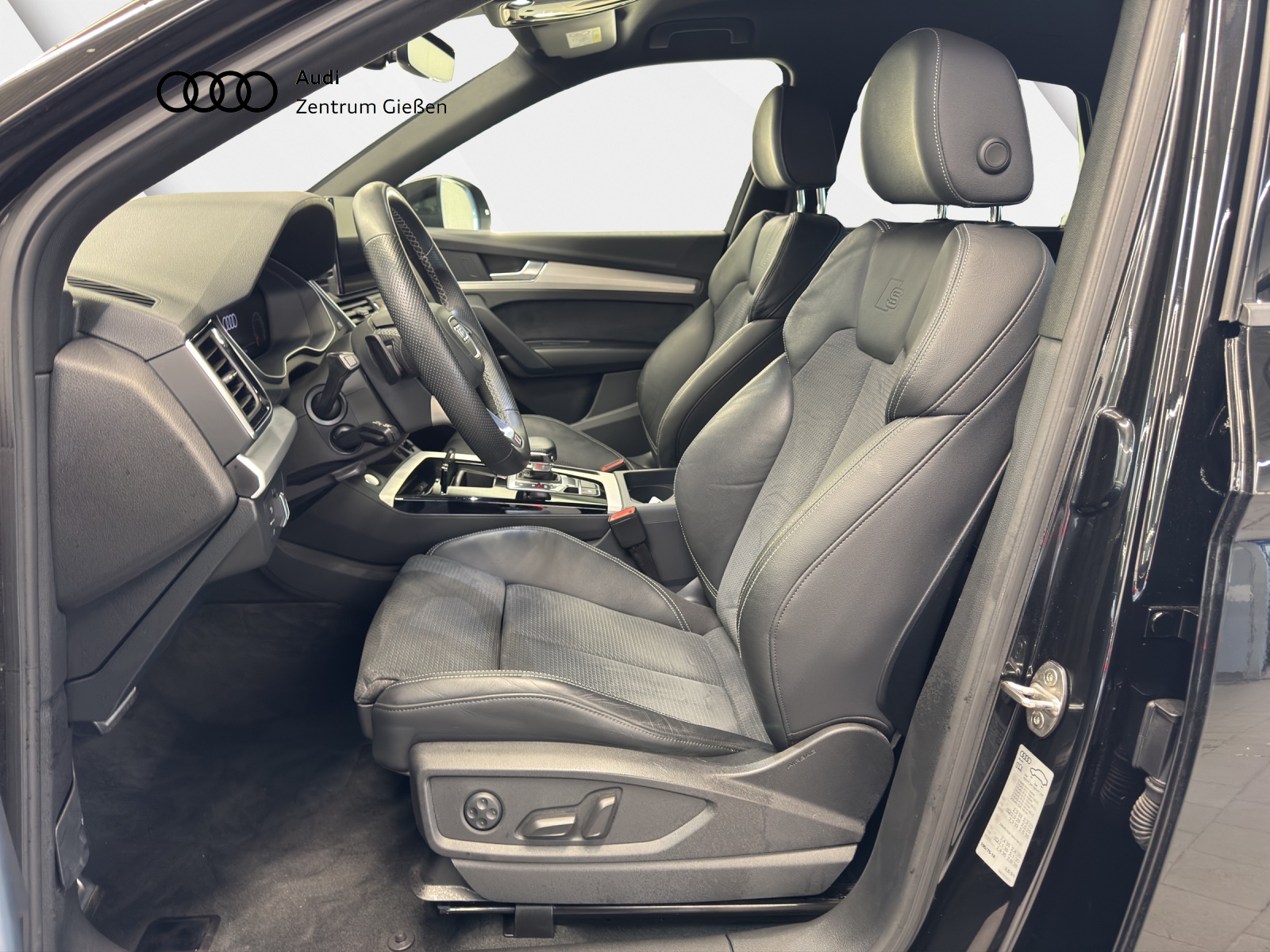 Q5 40 TDI quattro S line AHK LED Navi