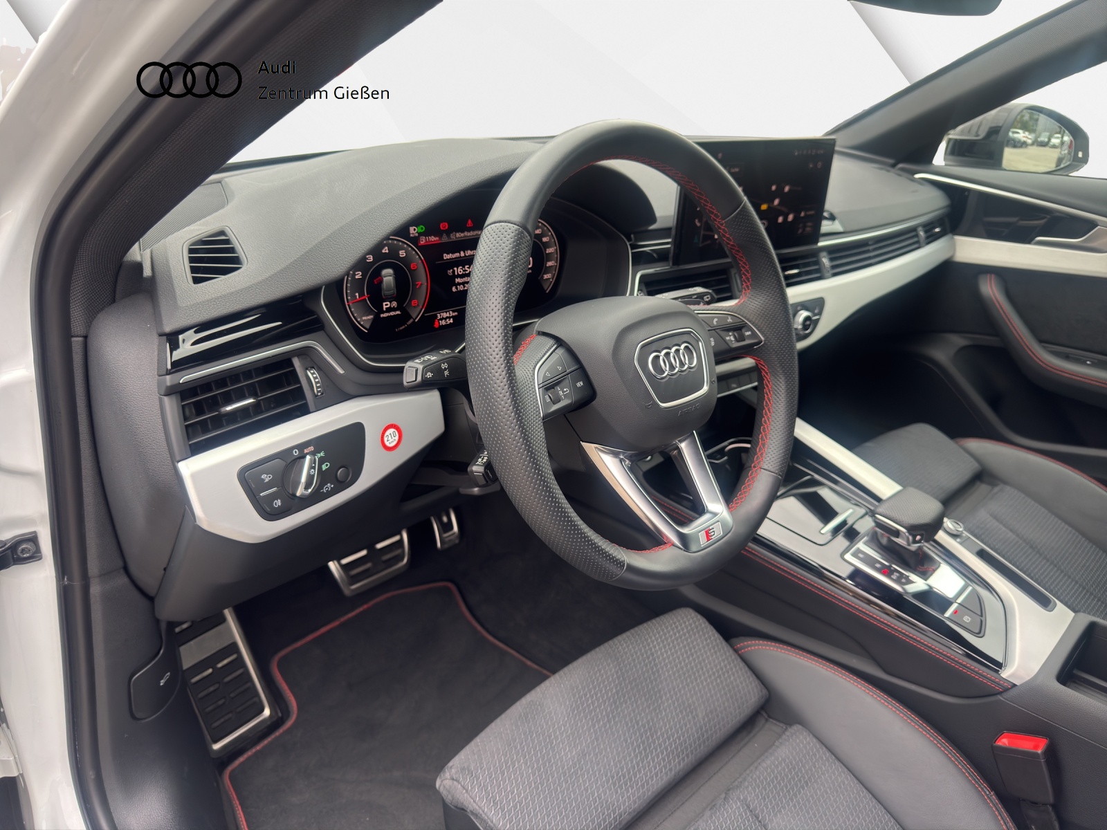 A4 Avant 40 TFSI advanced S line black AHK Assistenzpaket