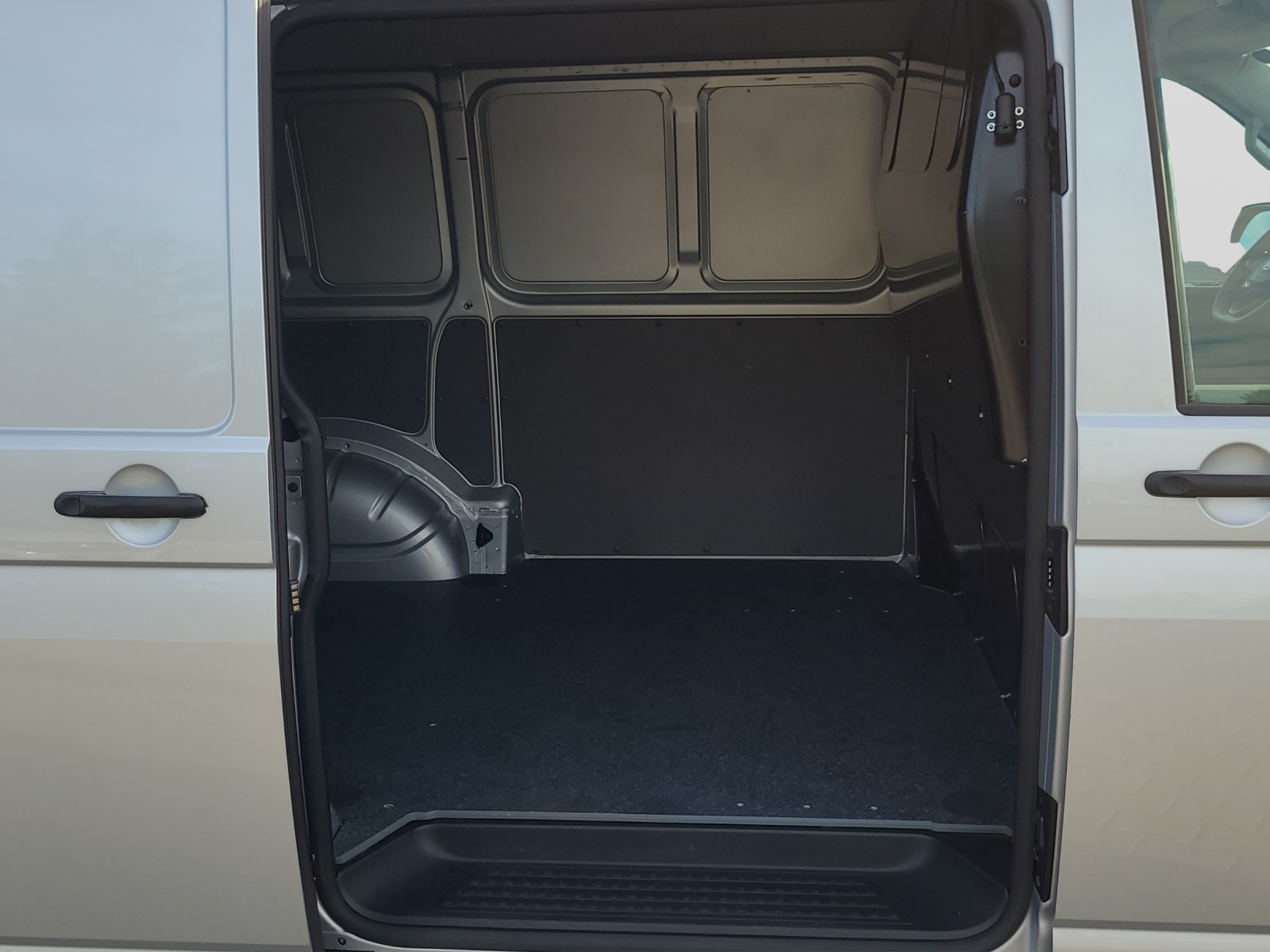 T6 Transporter Kasten 6.1 TDI Klima Navi Standheizung GRA