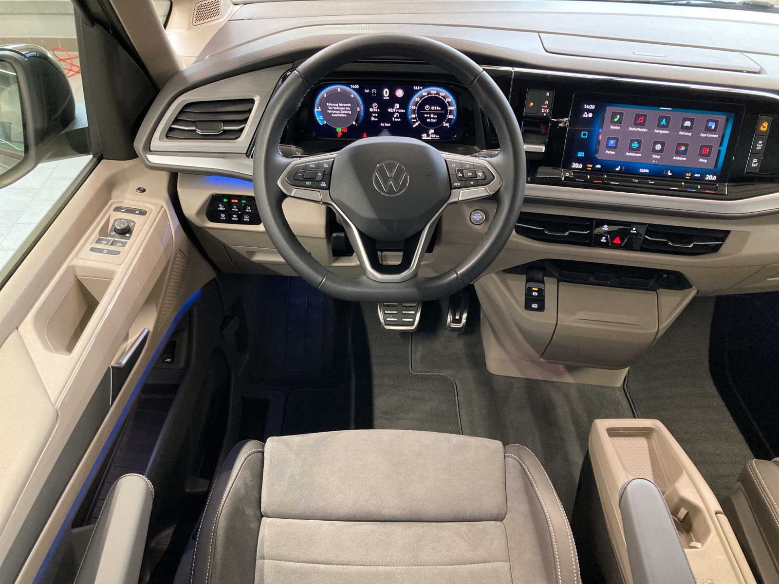 T7 Multivan Style 2.0 TDI DSG LÜ AHK IQ Navi Pano AGR Sitze 7 Sitze