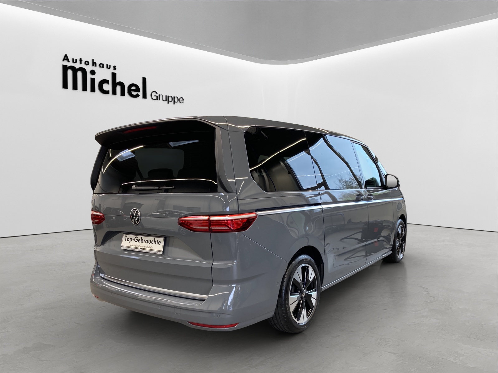 T7 Multivan Style 2.0 TDI DSG LÜ AHK IQ Navi Pano AGR Sitze 7 Sitze