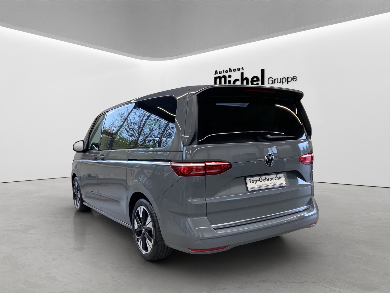 T7 Multivan Style 2.0 TDI DSG LÜ AHK IQ Navi Pano AGR Sitze 7 Sitze