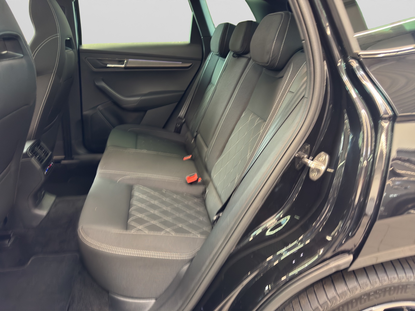 Karoq TSI DSG 4x4 Sportline Pano CANTON Matrix-LED Kamera