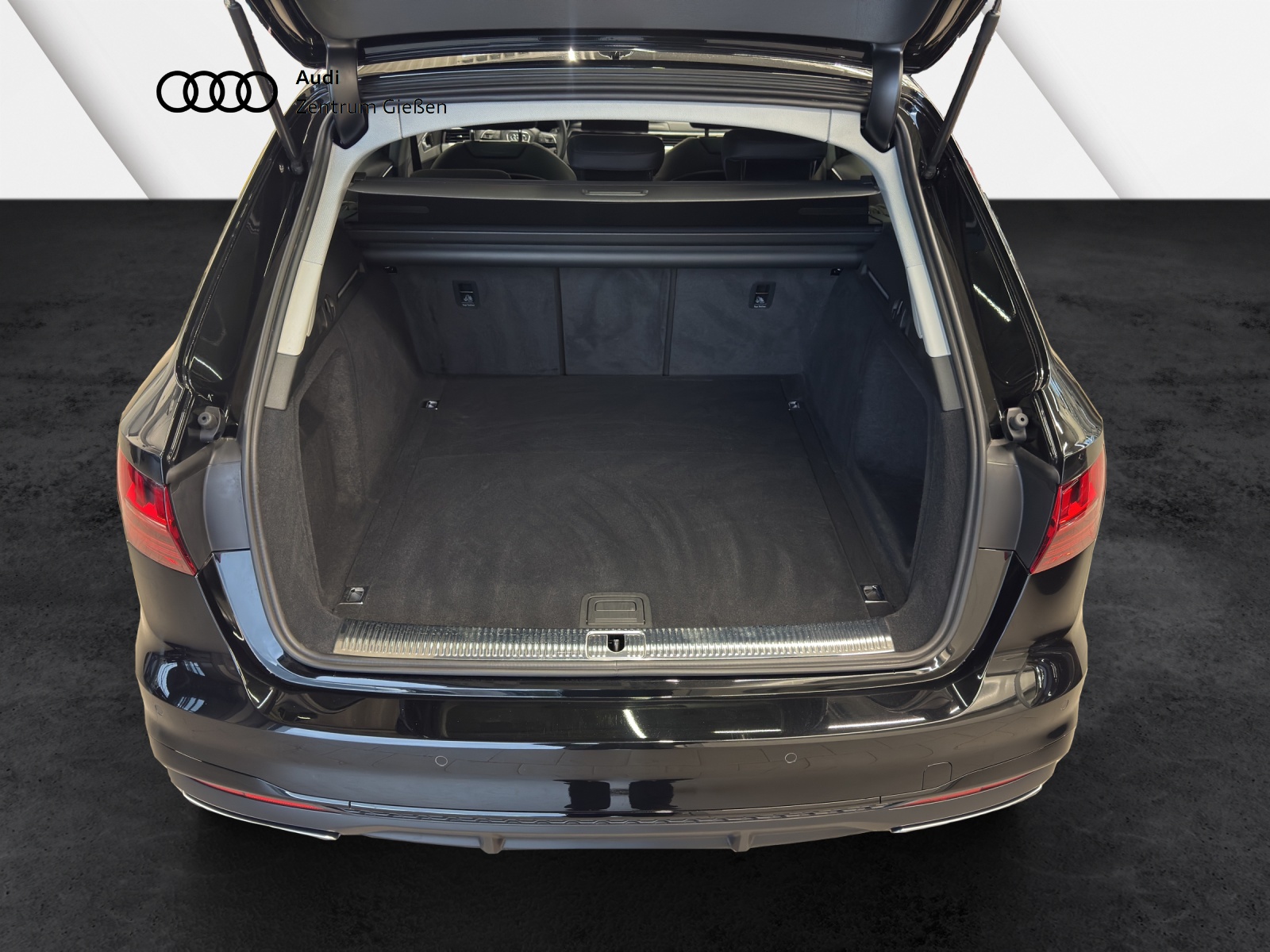 A4 Avant 40 TDI S-tronic S line Black Pano Navi