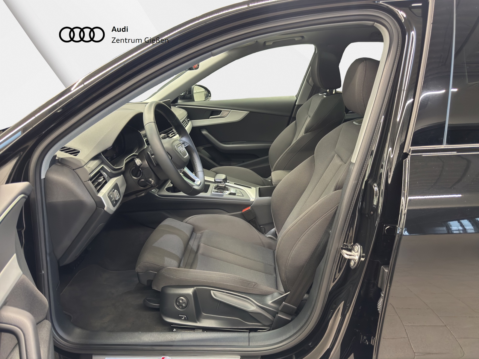 A4 Avant 40 TDI S-tronic S line Black Pano Navi