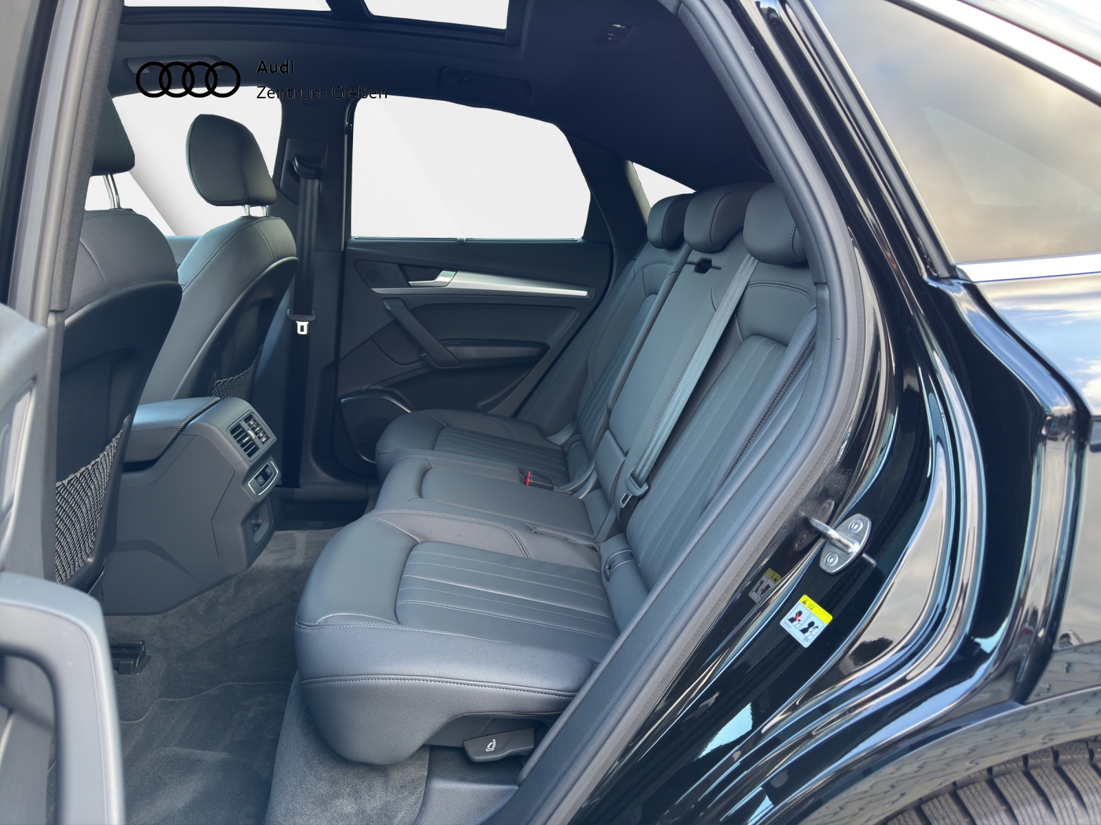 Q5 Sportback 40 TDI quattro S line MATRIX PANO AHK 360°Kamera