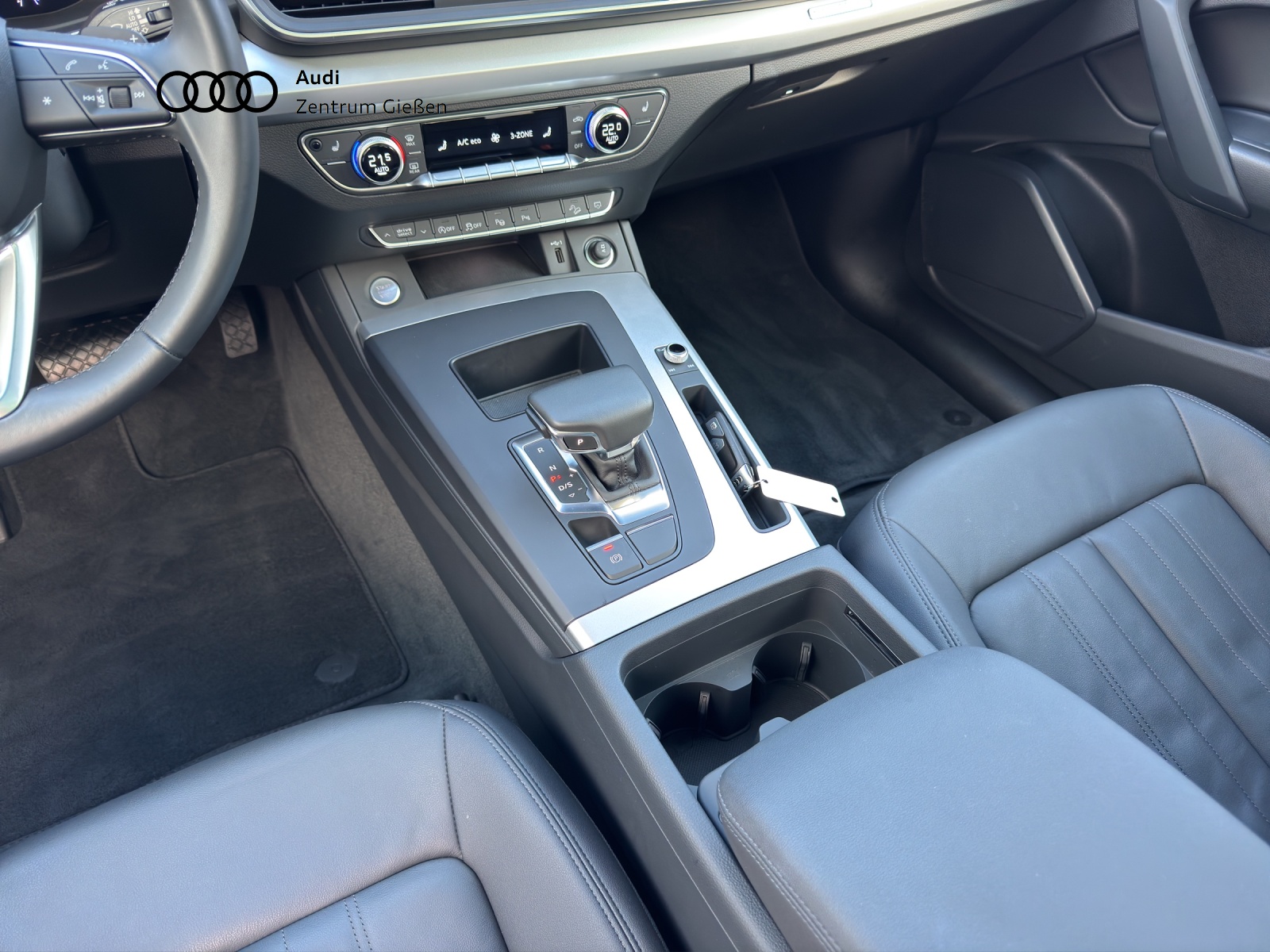 Q5 Sportback 40 TDI quattro S line MATRIX PANO AHK 360°Kamera