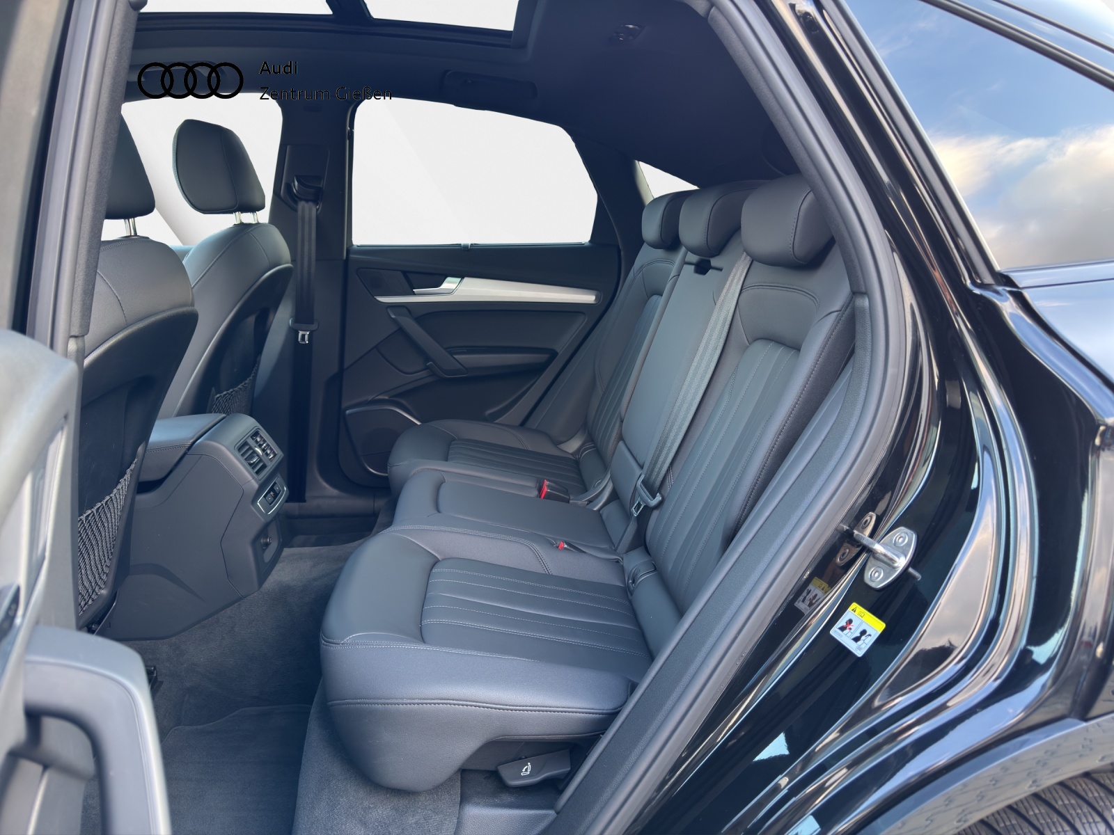 Q5 Sportback 40 TFSI quattro advanced black MATRIX PANO AHK 360°Kamera