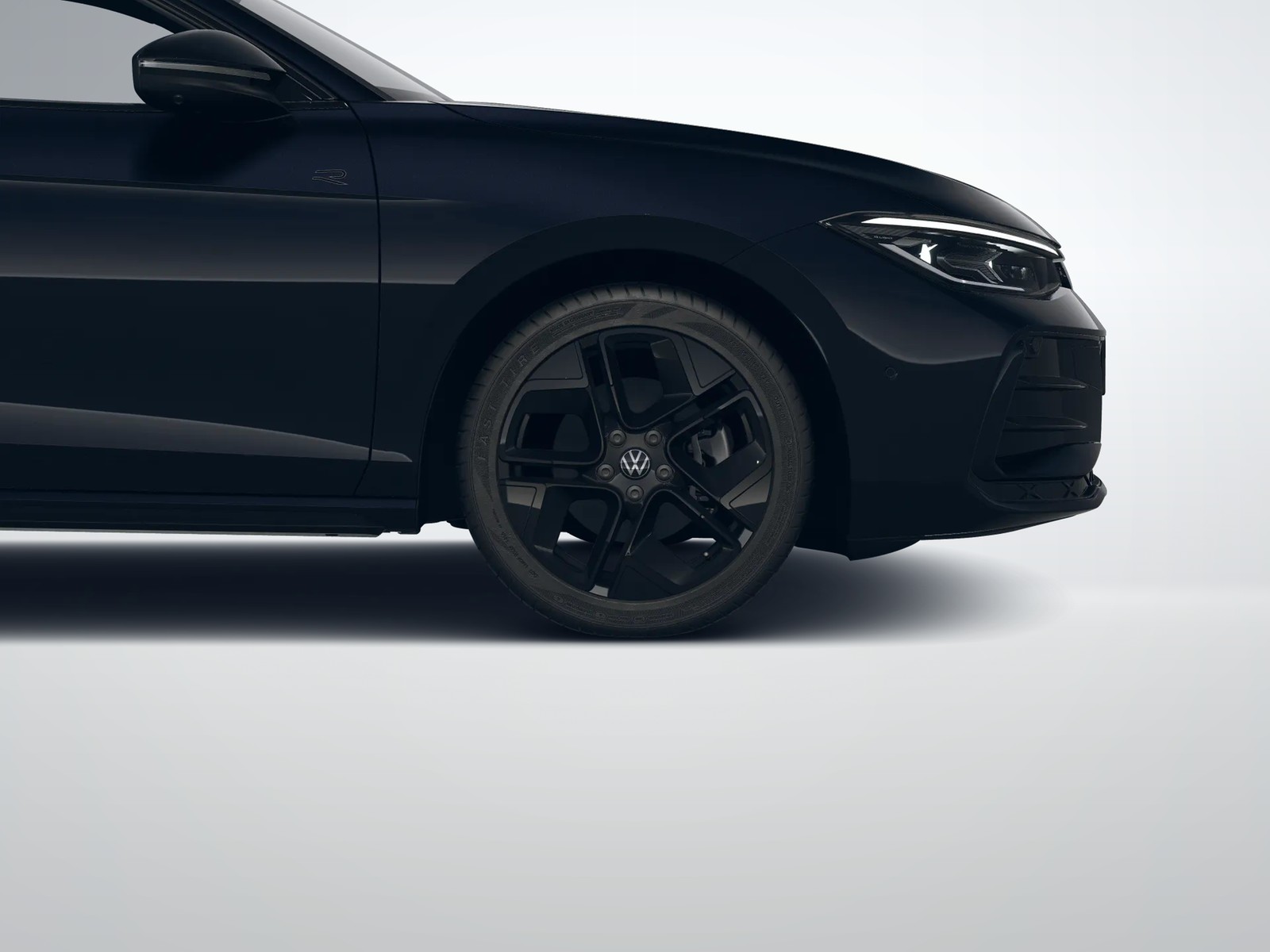 Passat Variant TDI DSG R-Line Black Style HeadUp DCCpro AHK IQ-Light