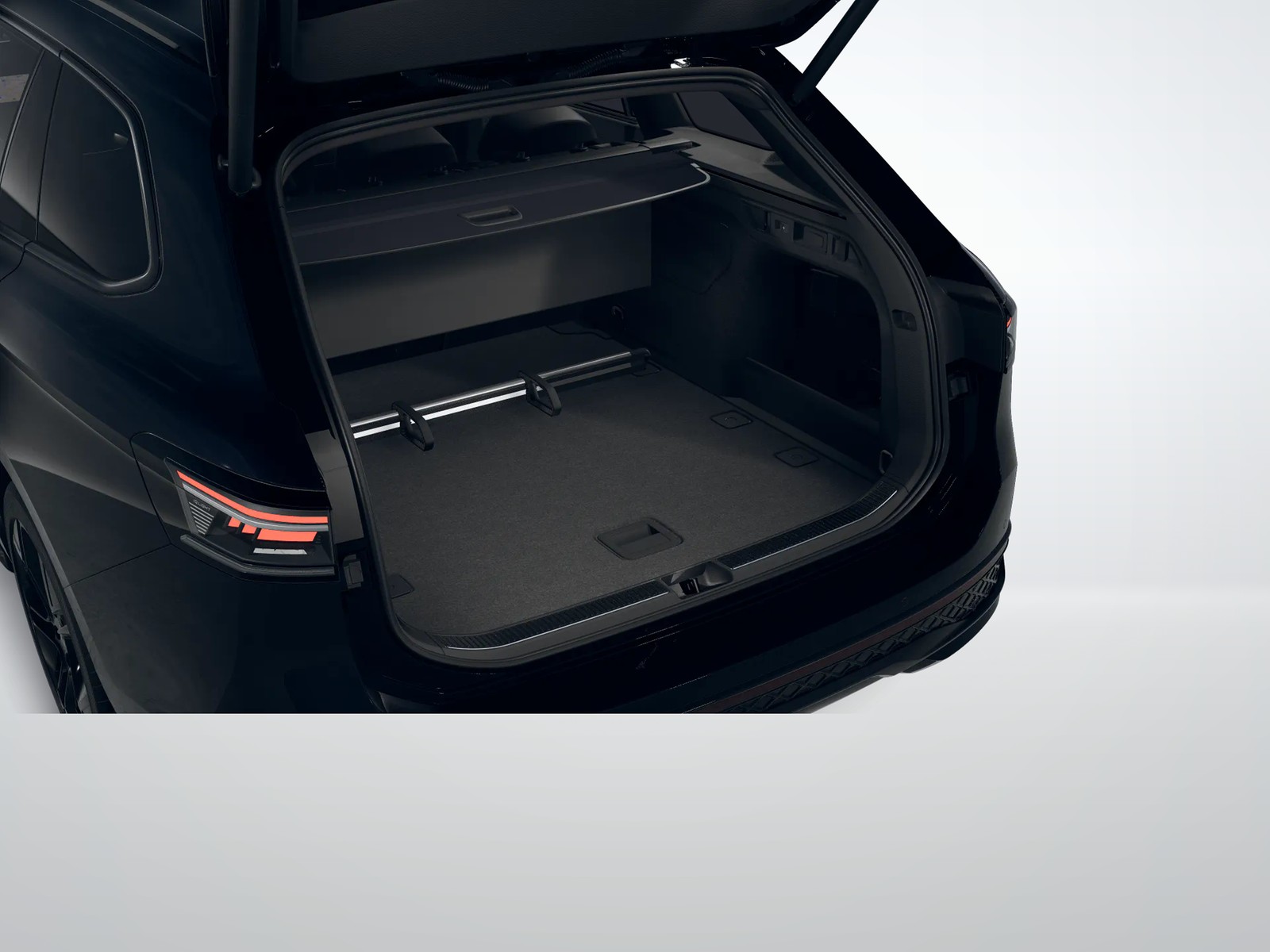 Passat Variant TDI DSG R-Line Black Style HeadUp DCCpro AHK IQ-Light