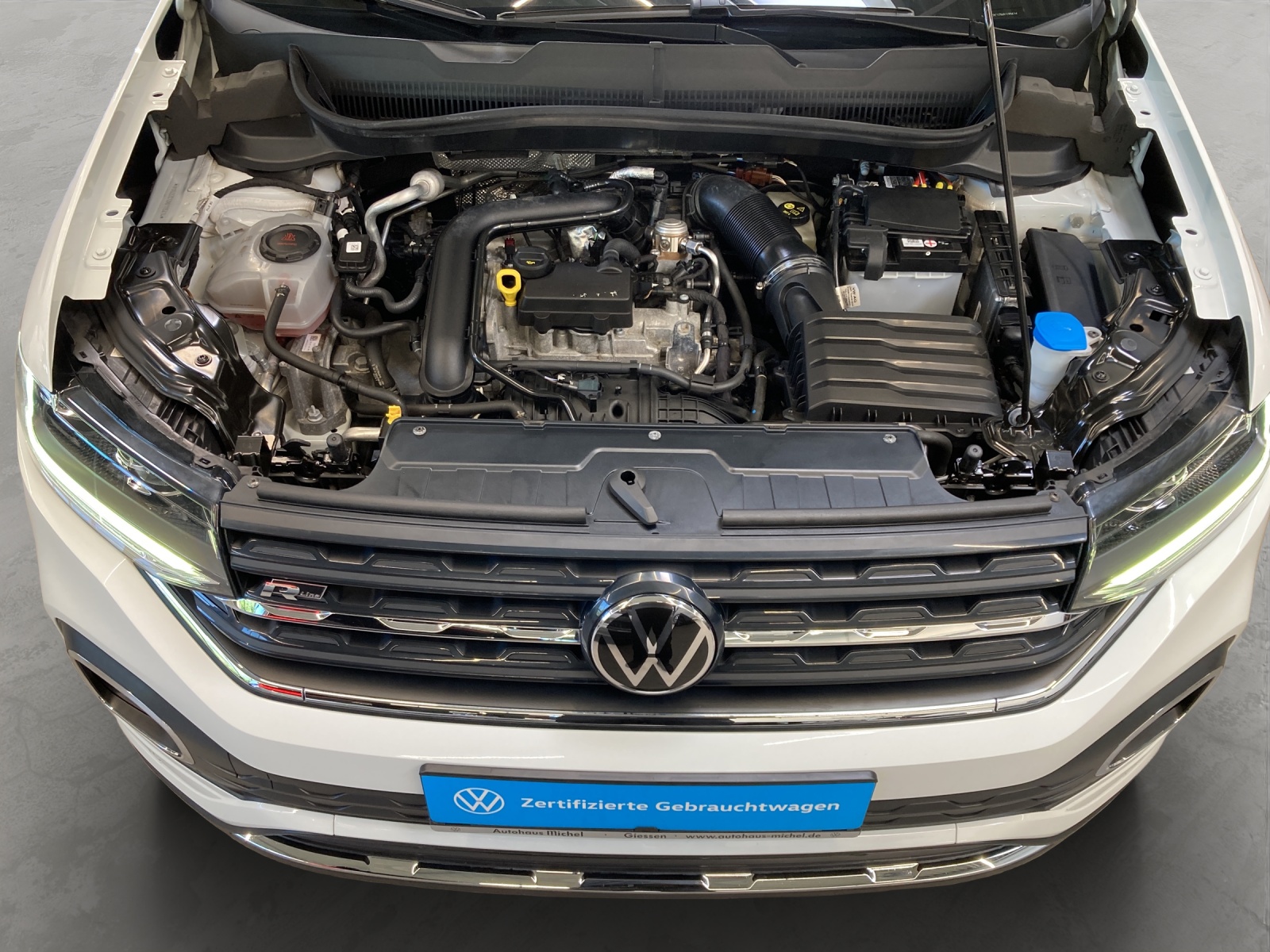T-Cross TSI DSG Active R-Line-Ext. Navi LED Alu-18Zoll