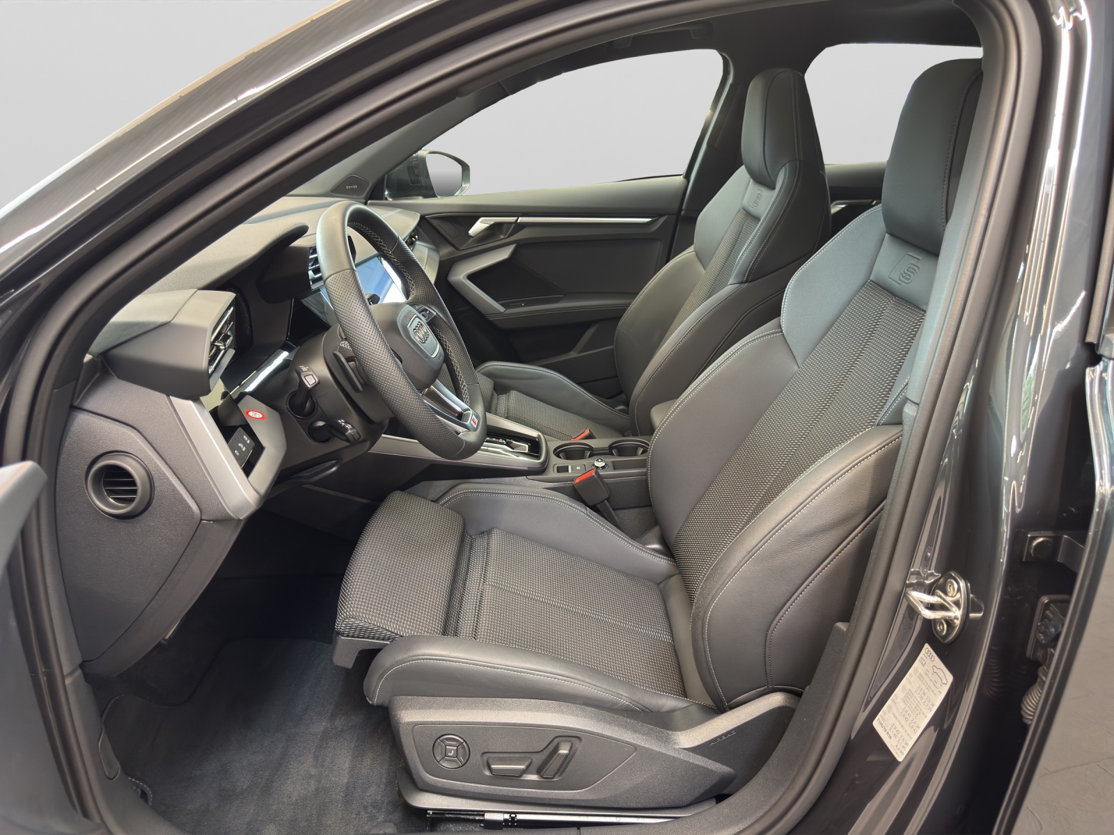 A3 Sportback 35 TDI S line Carbon HuD Pano SONOS AHK Kamera