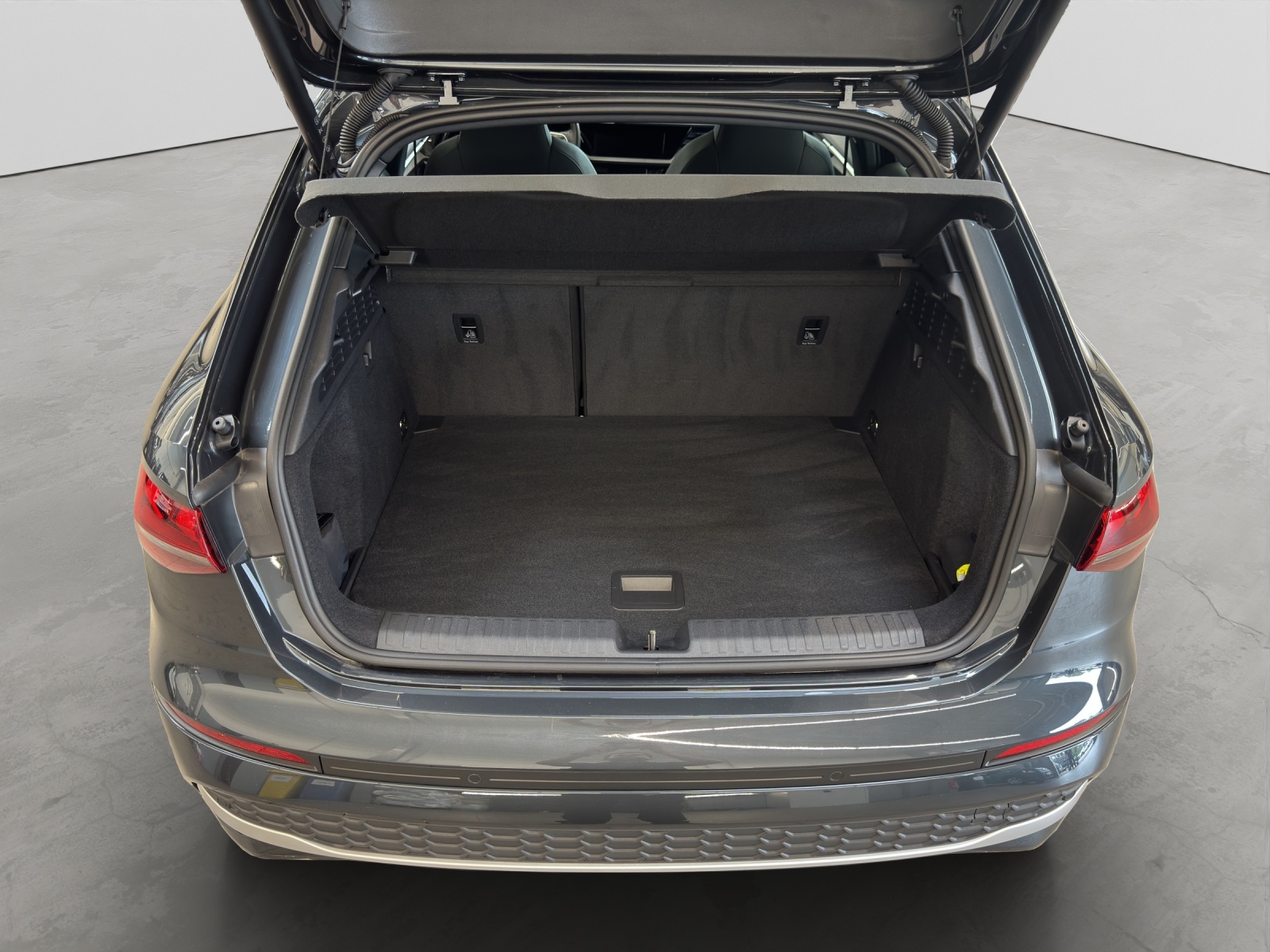 A3 Sportback 35 TDI S line Carbon HuD Pano SONOS AHK Kamera