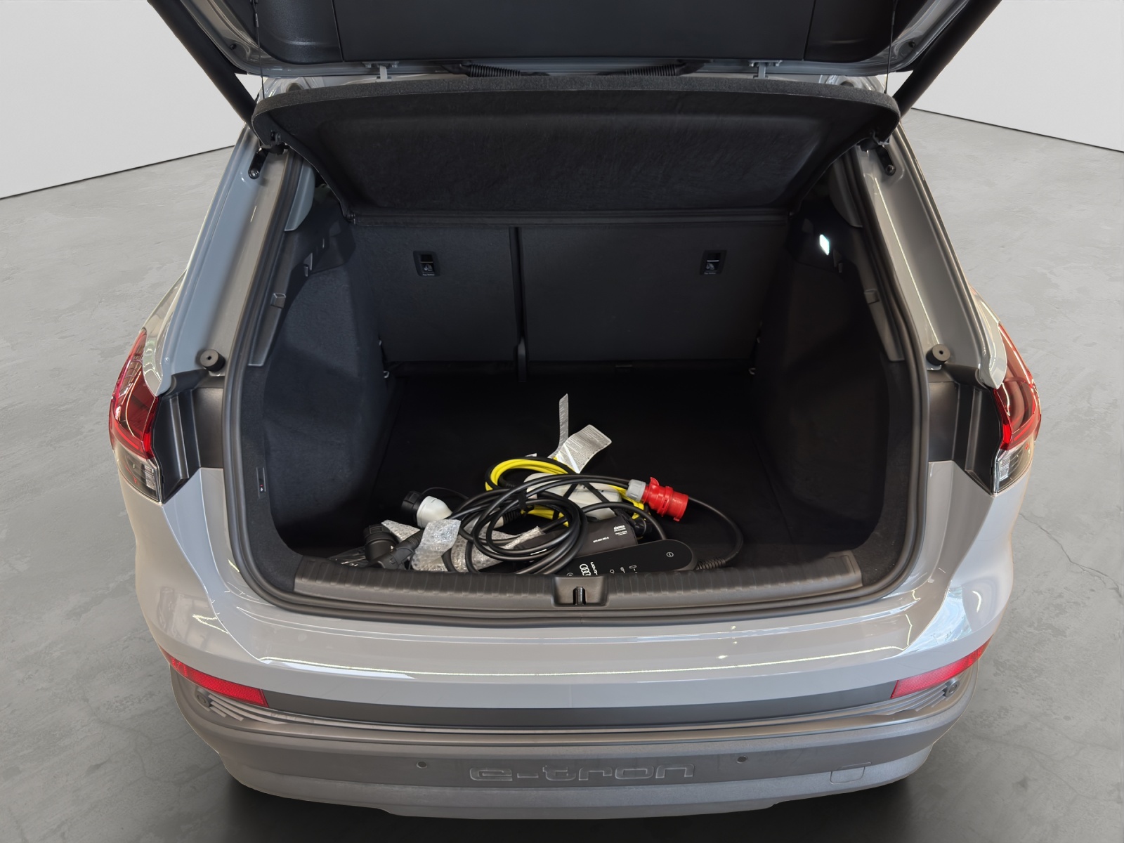 Q4 e-tron 40 AHK Navi Rückfahramera ACC