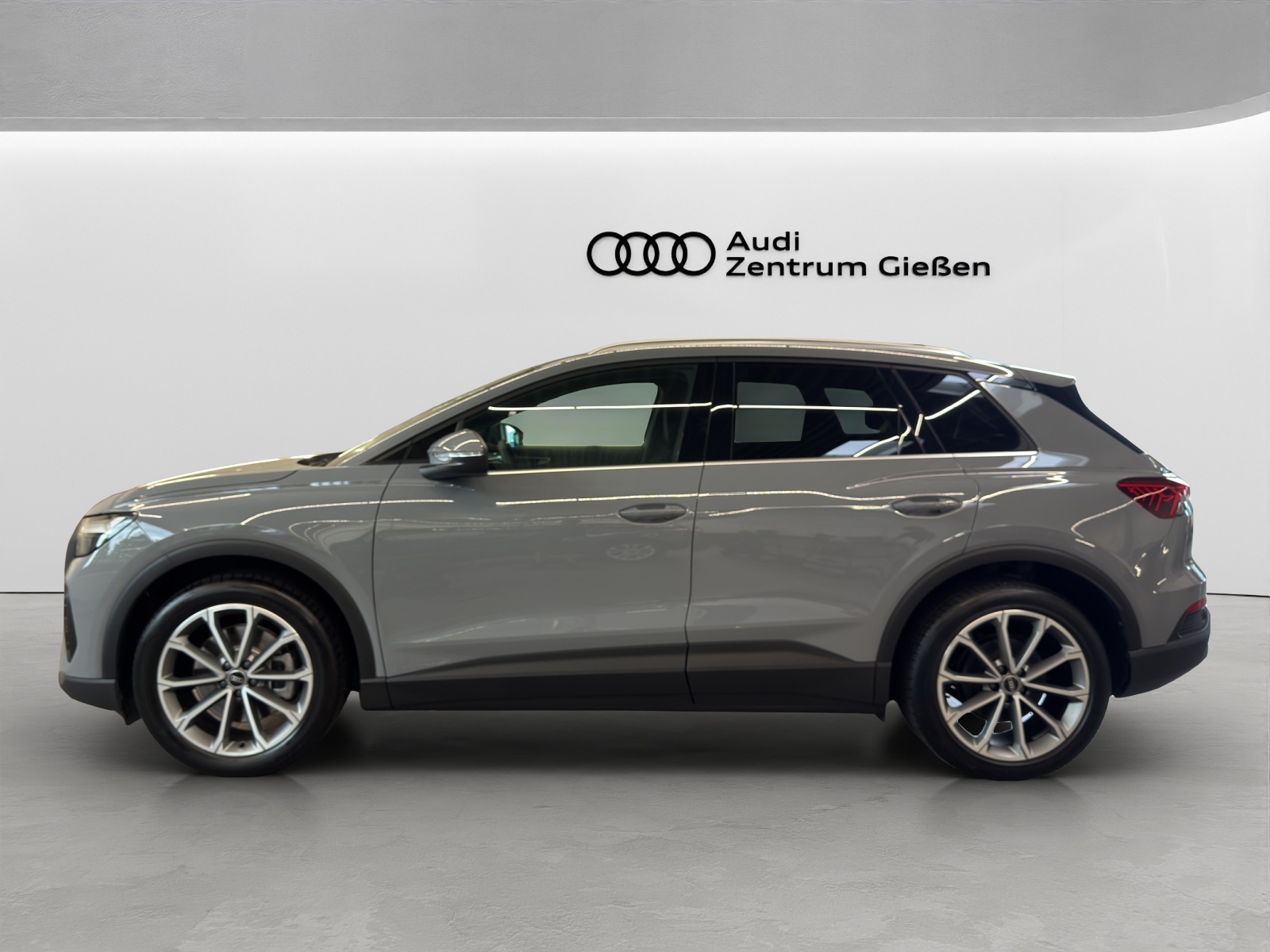 Q4 e-tron 40 AHK Navi Rückfahramera ACC