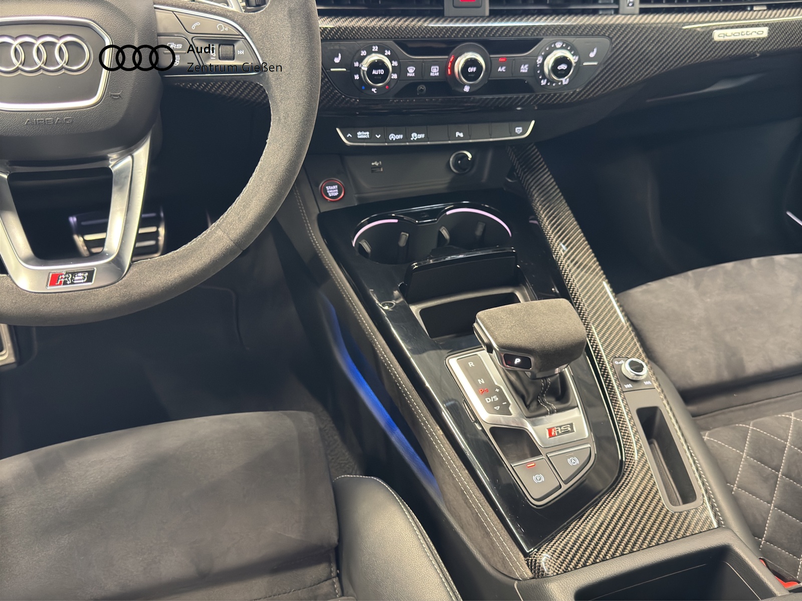 RS 4 Avant 2.9 TFSI quattro Black B&O Matrix Assistenzpaket