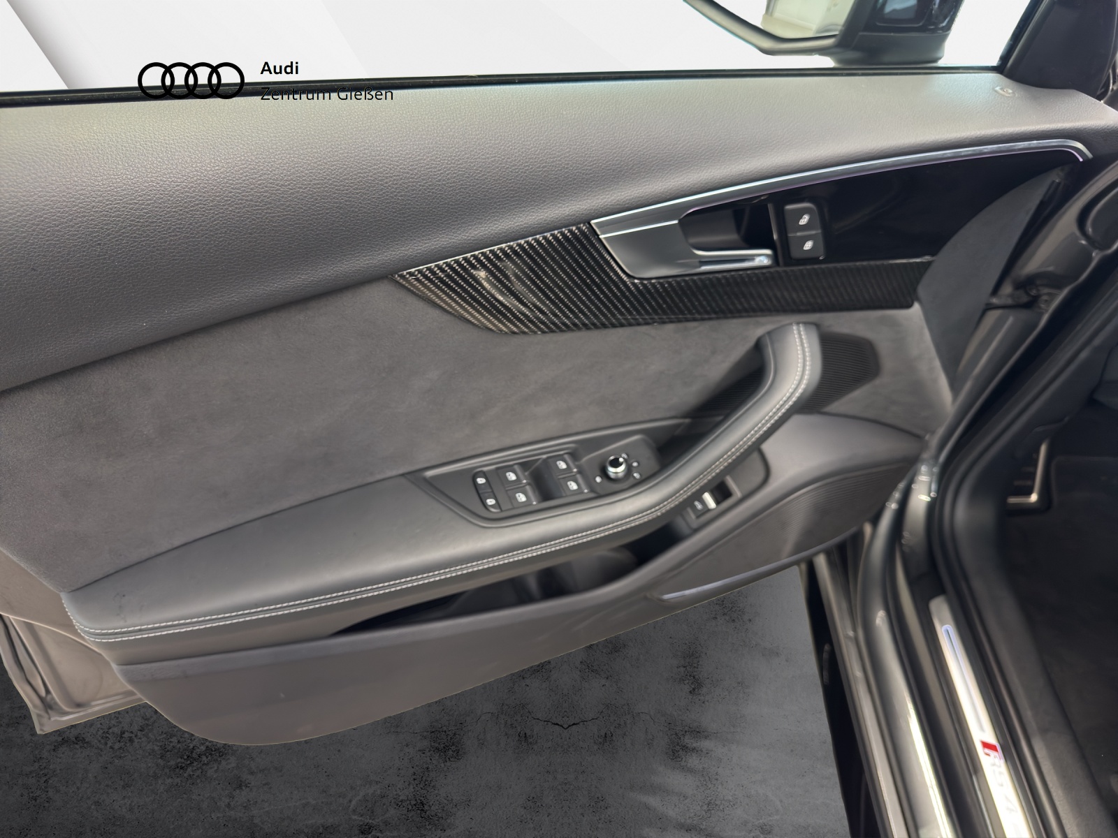 RS 4 Avant 2.9 TFSI quattro Black B&O Matrix Assistenzpaket