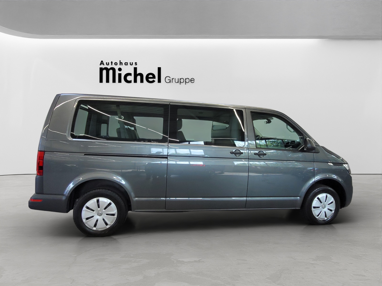T6 Transporter Kombi 6.1 TDI DSG LR 9 Sitzer Navi Doppelklima PDC Kamera