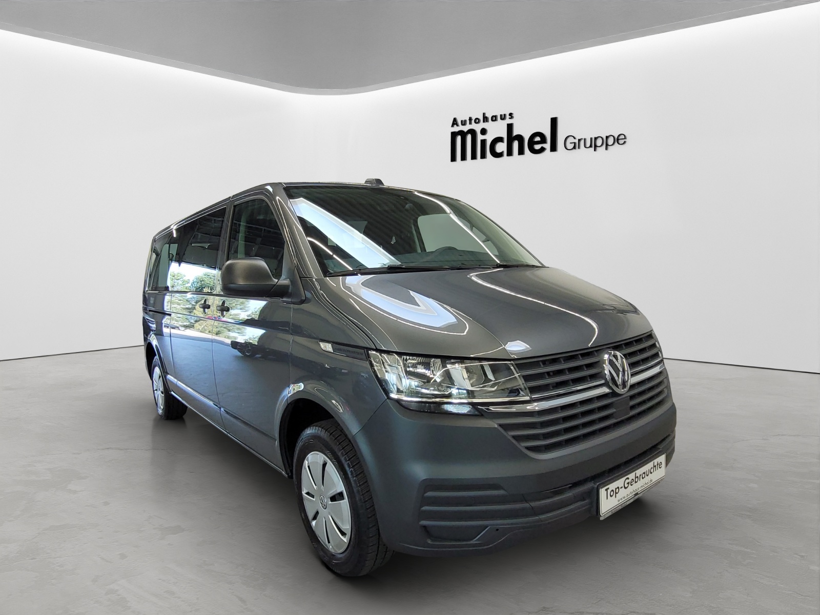 T6 Transporter Kombi 6.1 TDI DSG LR 9 Sitzer Navi Doppelklima PDC Kamera
