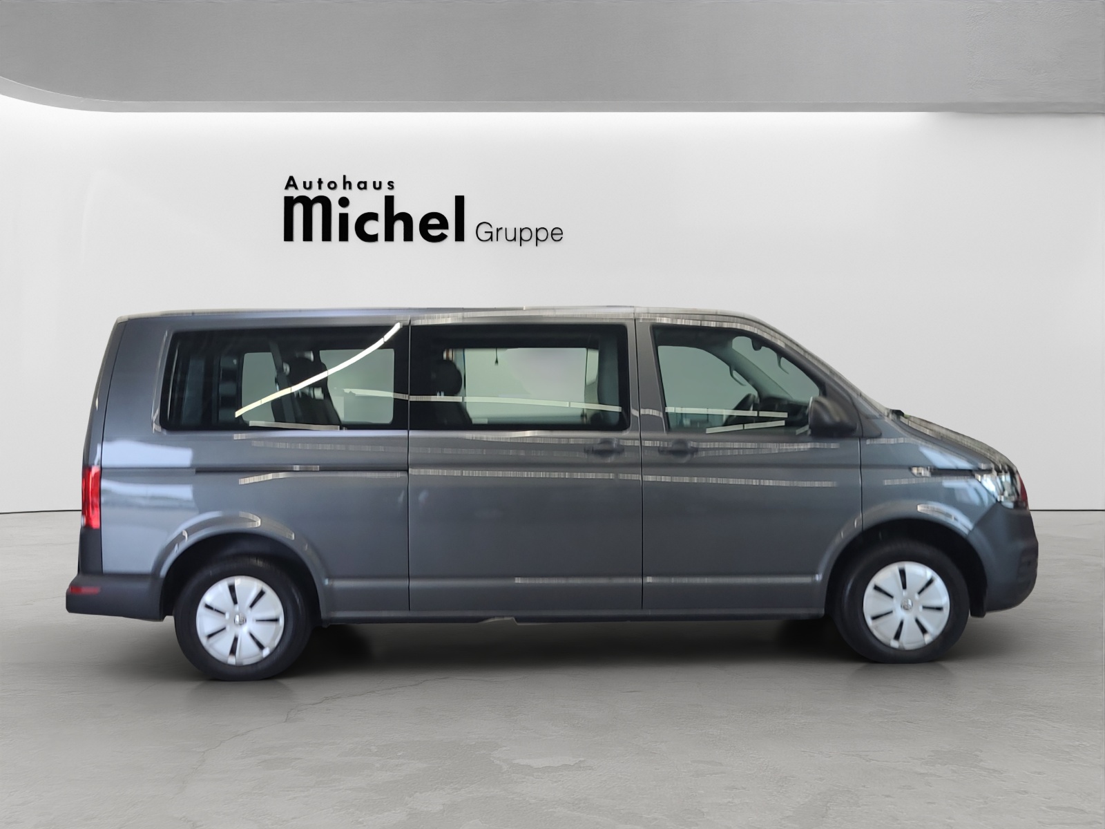 T6 Transporter Kombi 6.1 TDI DSG LR 9 Sitzer Navi Doppelklima PDC Kamera