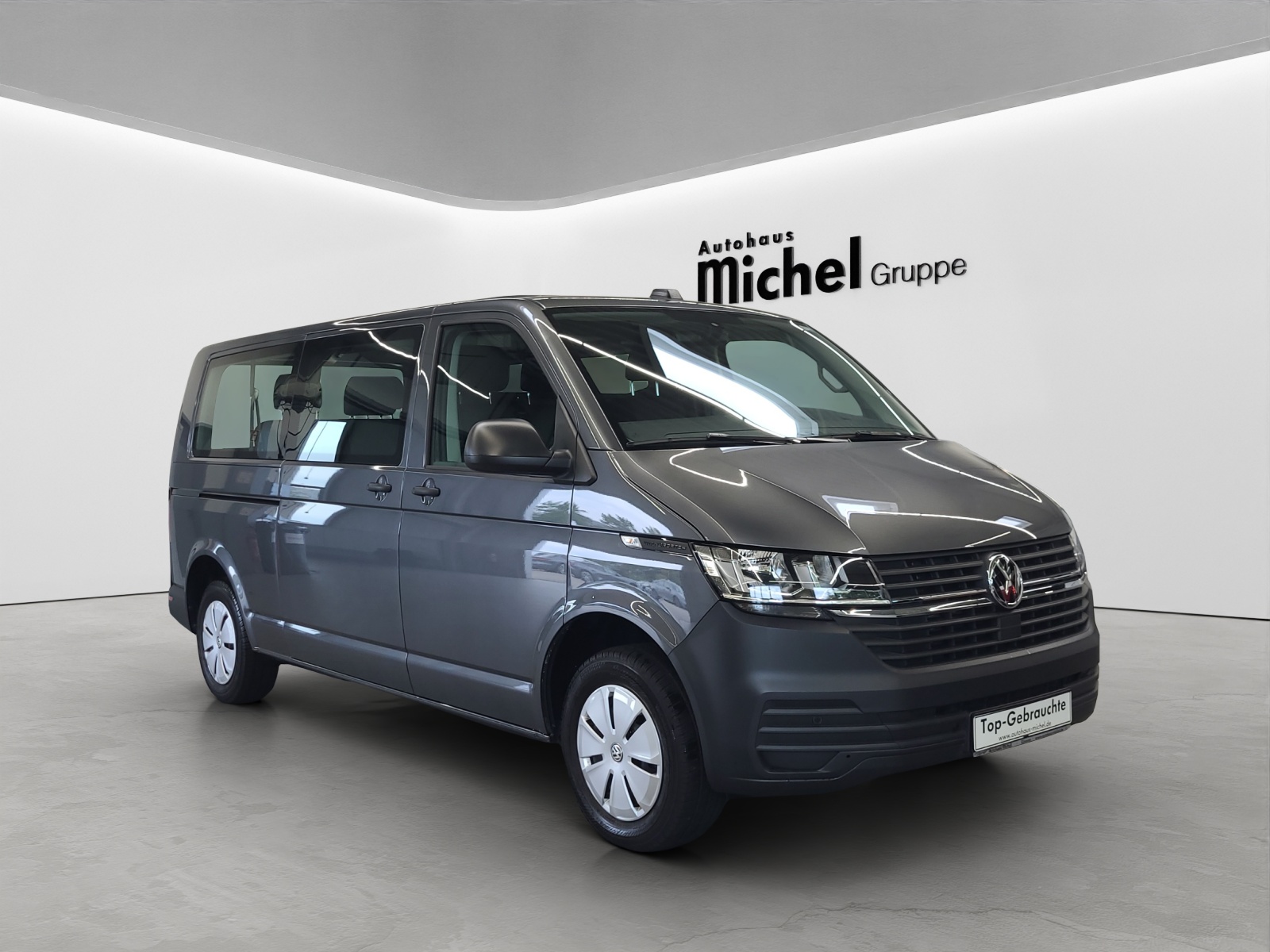 T6 Transporter Kombi 6.1 TDI DSG LR 9 Sitzer Navi Doppelklima PDC Kamera