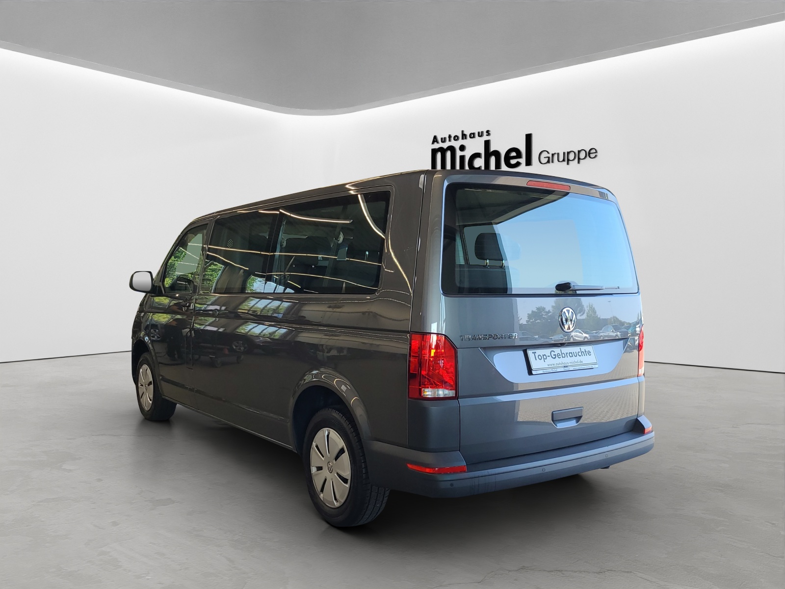 T6 Transporter Kombi 6.1 TDI DSG LR 9 Sitzer Navi Doppelklima PDC Kamera