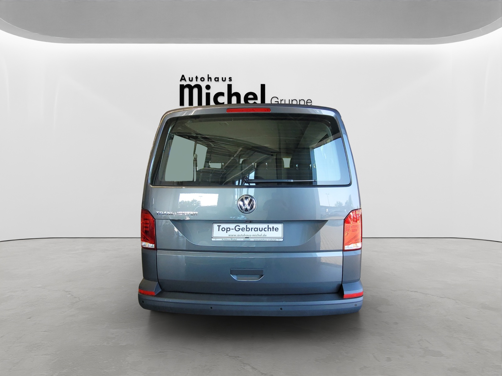 T6 Transporter Kombi 6.1 TDI DSG LR 9 Sitzer Navi Doppelklima PDC Kamera