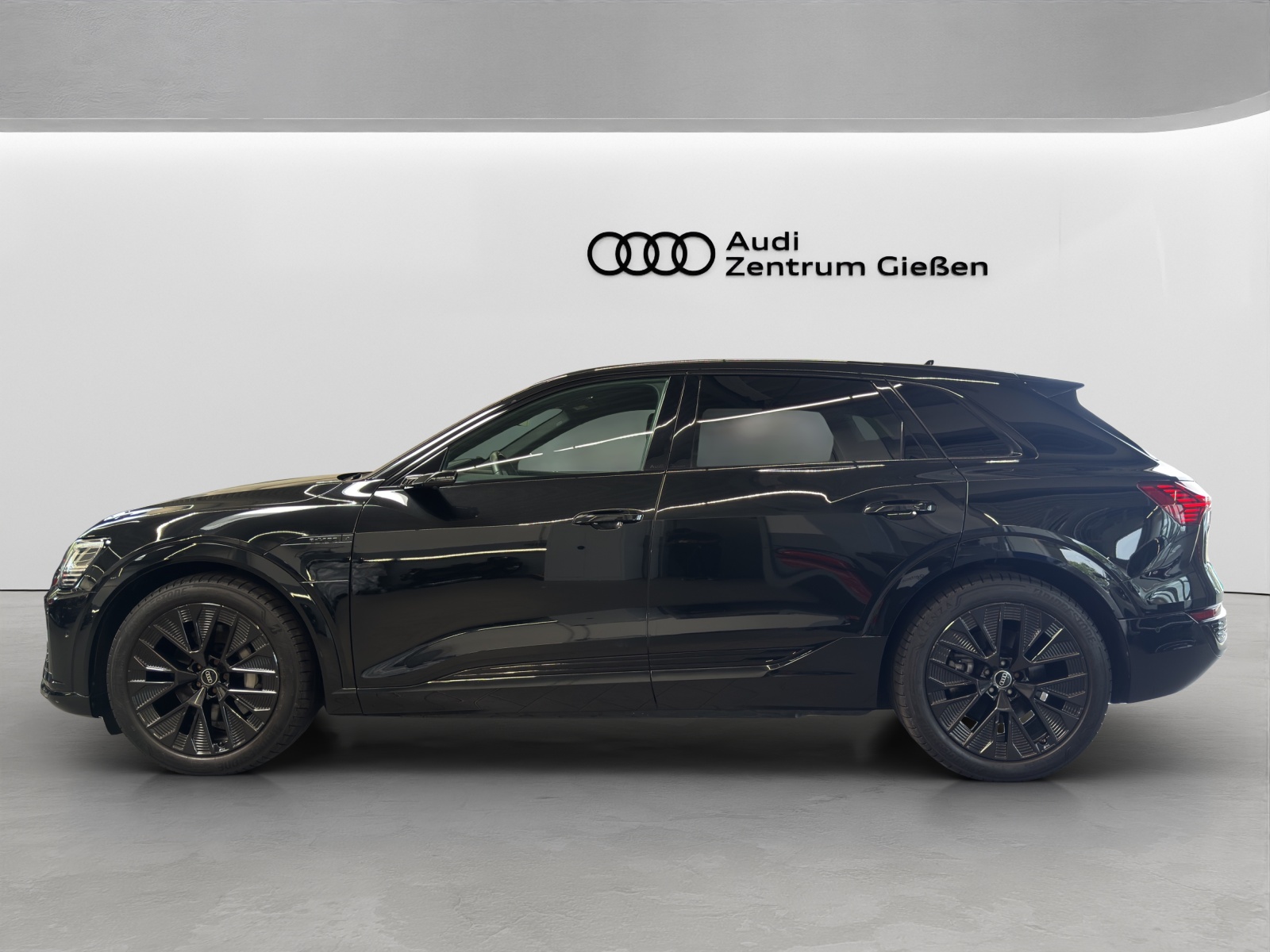 Q8 e-tron 50 quattro S line Black 360°Kamera Matrix-LED