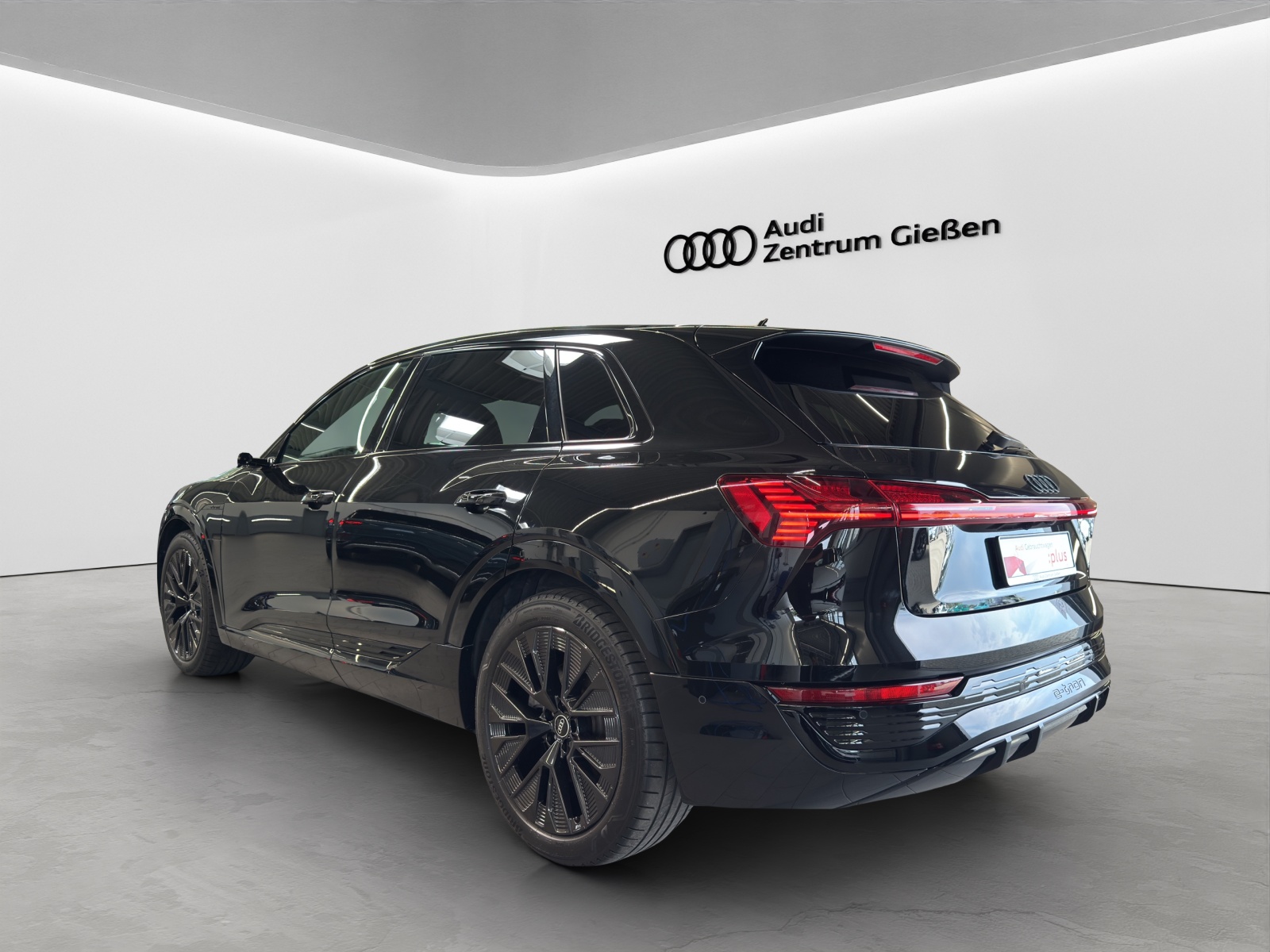 Q8 e-tron 50 quattro S line Black 360°Kamera Matrix-LED