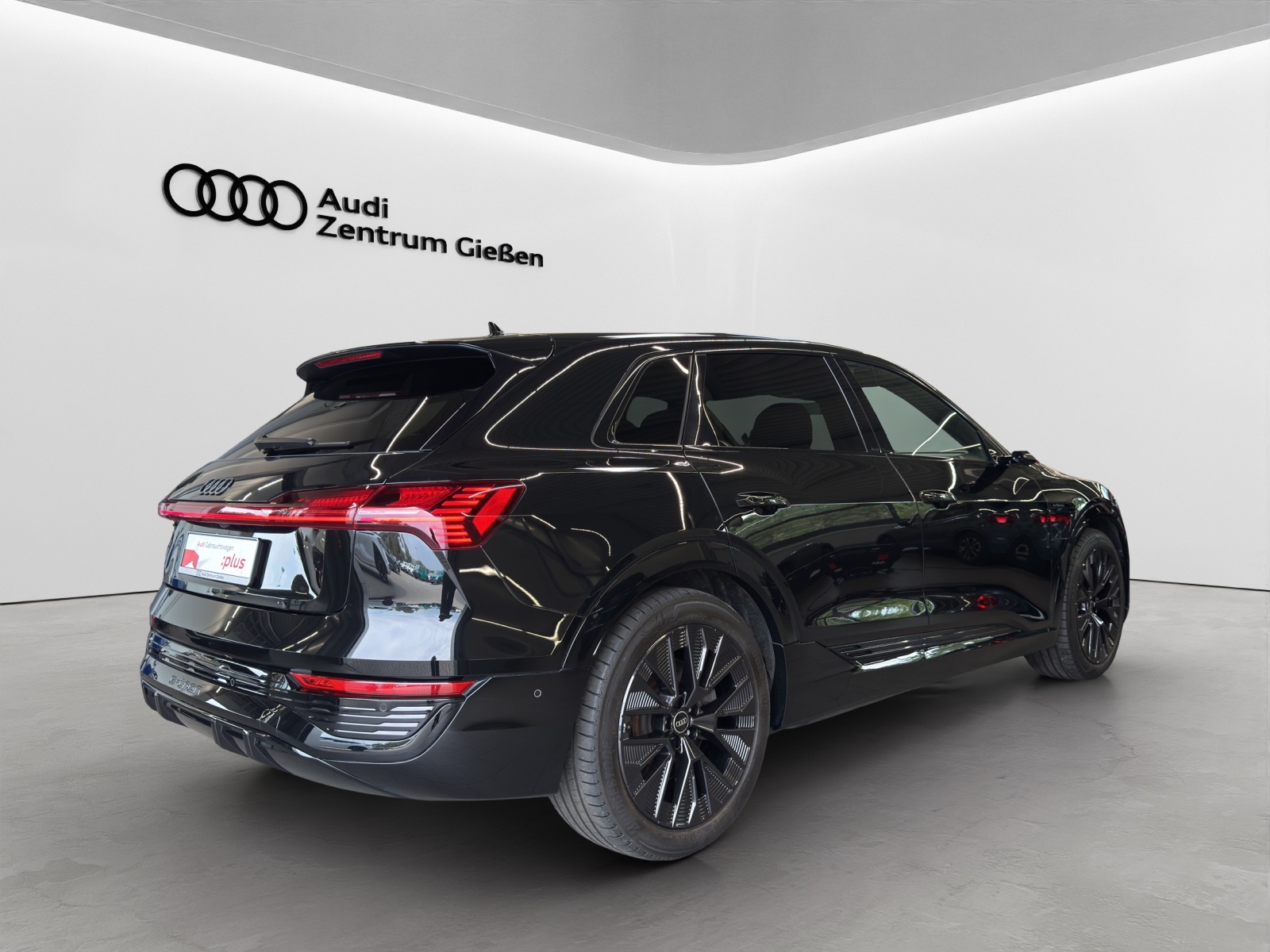 Q8 e-tron 50 quattro S line Black 360°Kamera Matrix-LED