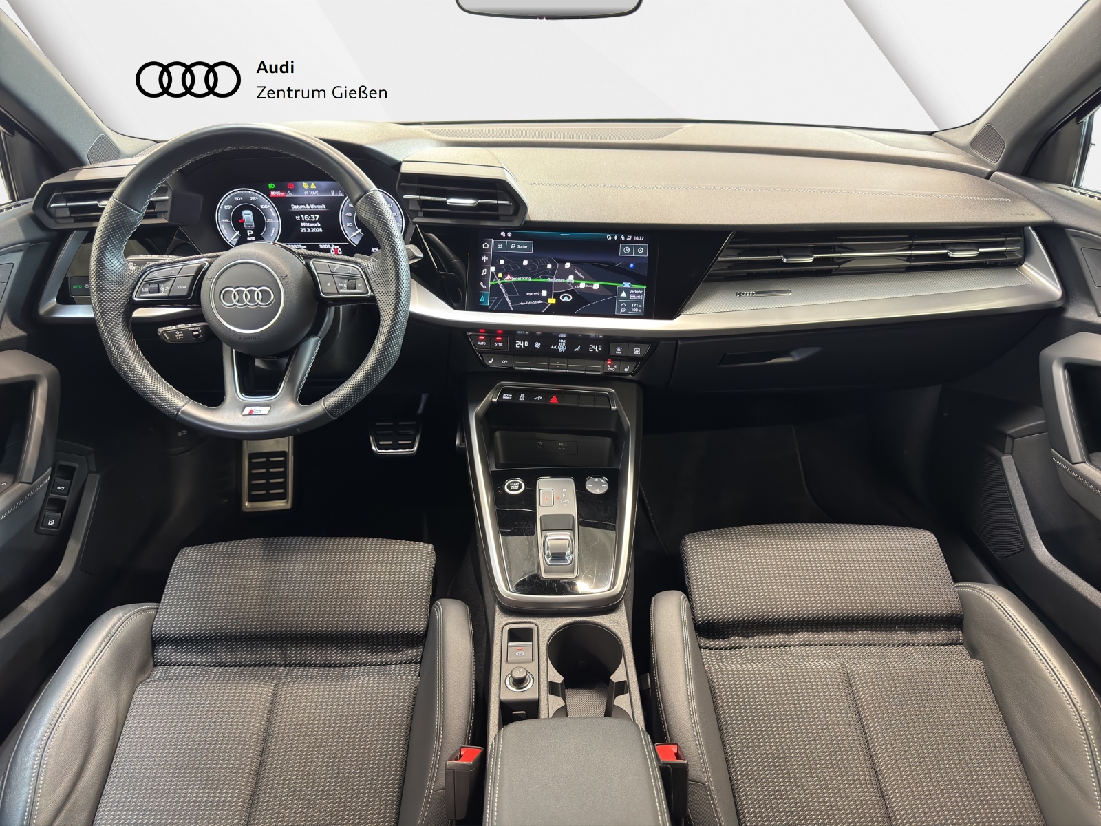 A3 Sportback 45 TFSI e S line Black HuD AHK Kamera LED Navi