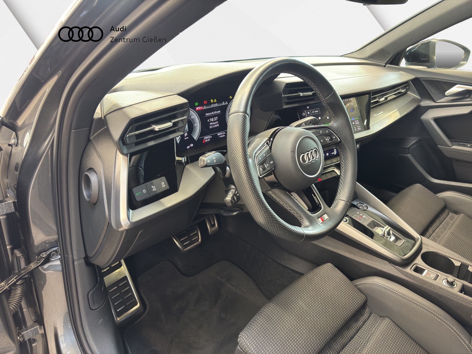 A3 Sportback 45 TFSI e S line Black HuD AHK Kamera LED Navi