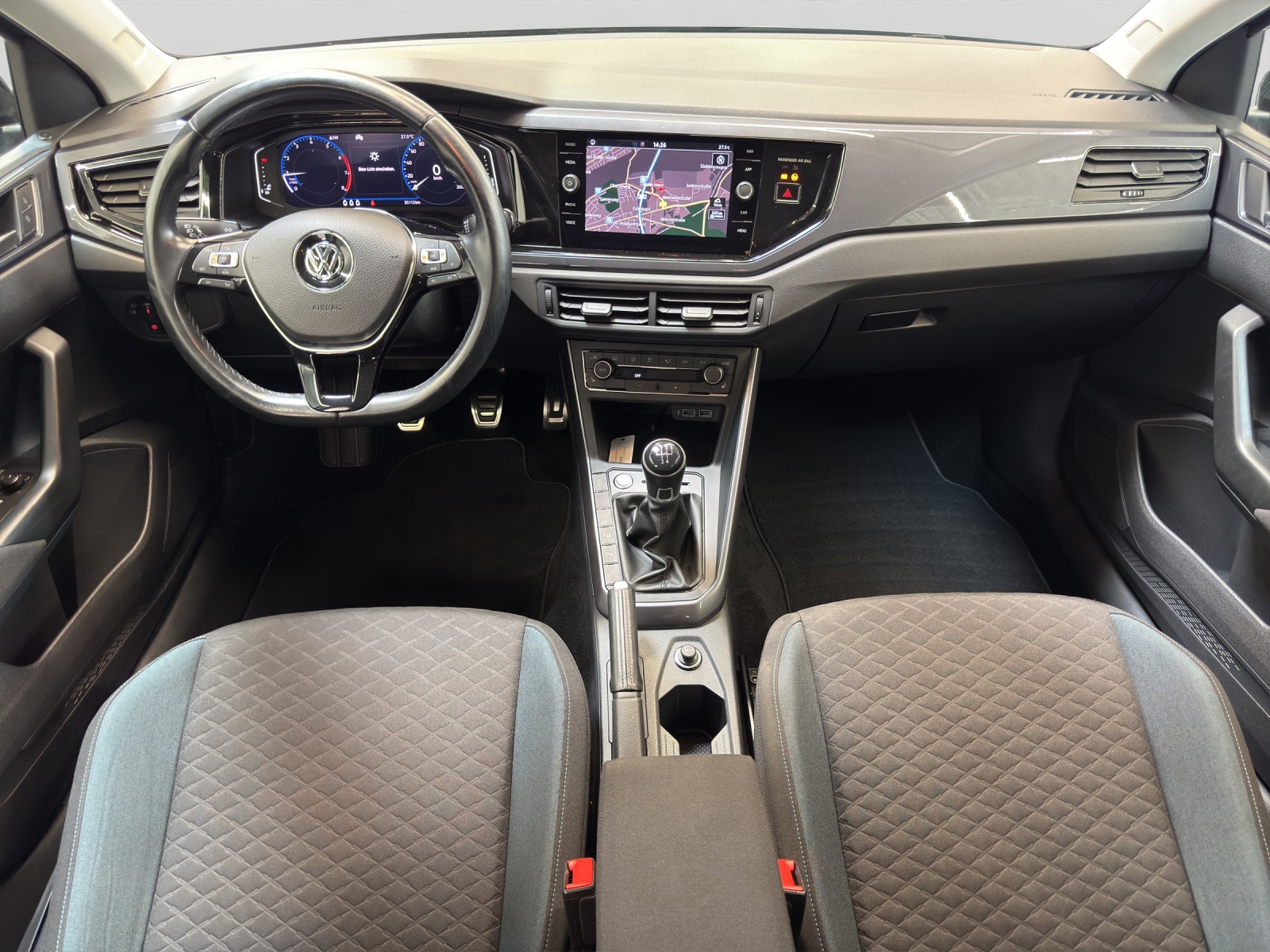 Polo TSI IQ.DRIVE ACC LED Navi Kamera ActiveInfo