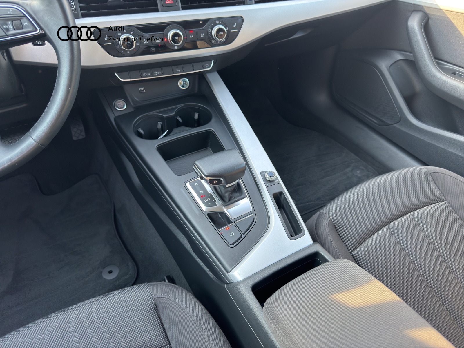 A4 Avant 35 TFSI S-tronic basis Businesspaket MMI Navi Plus