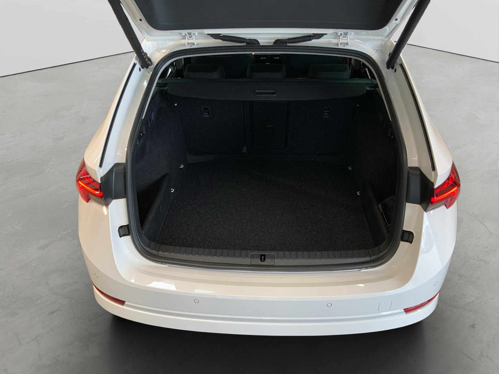 Octavia Combi TDI Ambition LED Navi SmartLink Alu-18Zoll
