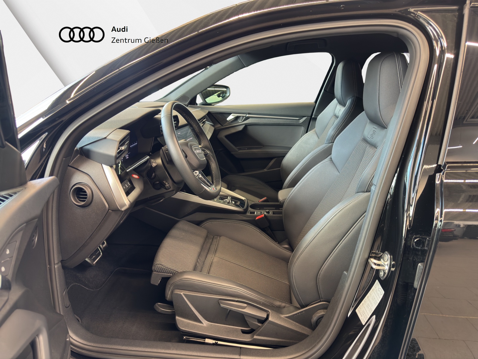 S3 Sportback 2.0 TFSI quattro Black Matrix-LED Assistenzpaket