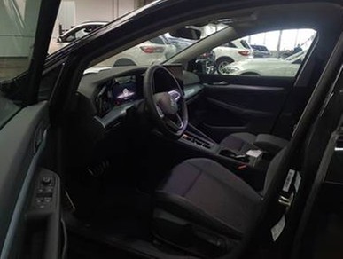 Golf 8 eTSI DSG Goal IQ-Light Navi AHK Kamera TravelAssist