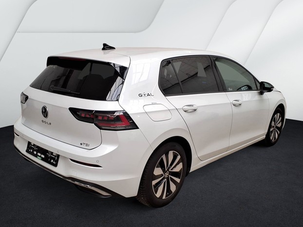 Golf 8 eTSI DSG Life IQ-Light Navi AHK Kamera TravelAssist