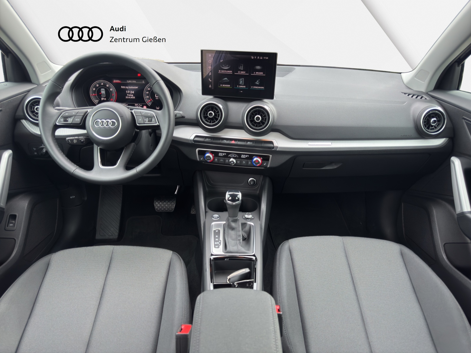 Q2 35 TFSI S tronic advanced Matrix-LED smartphone interface