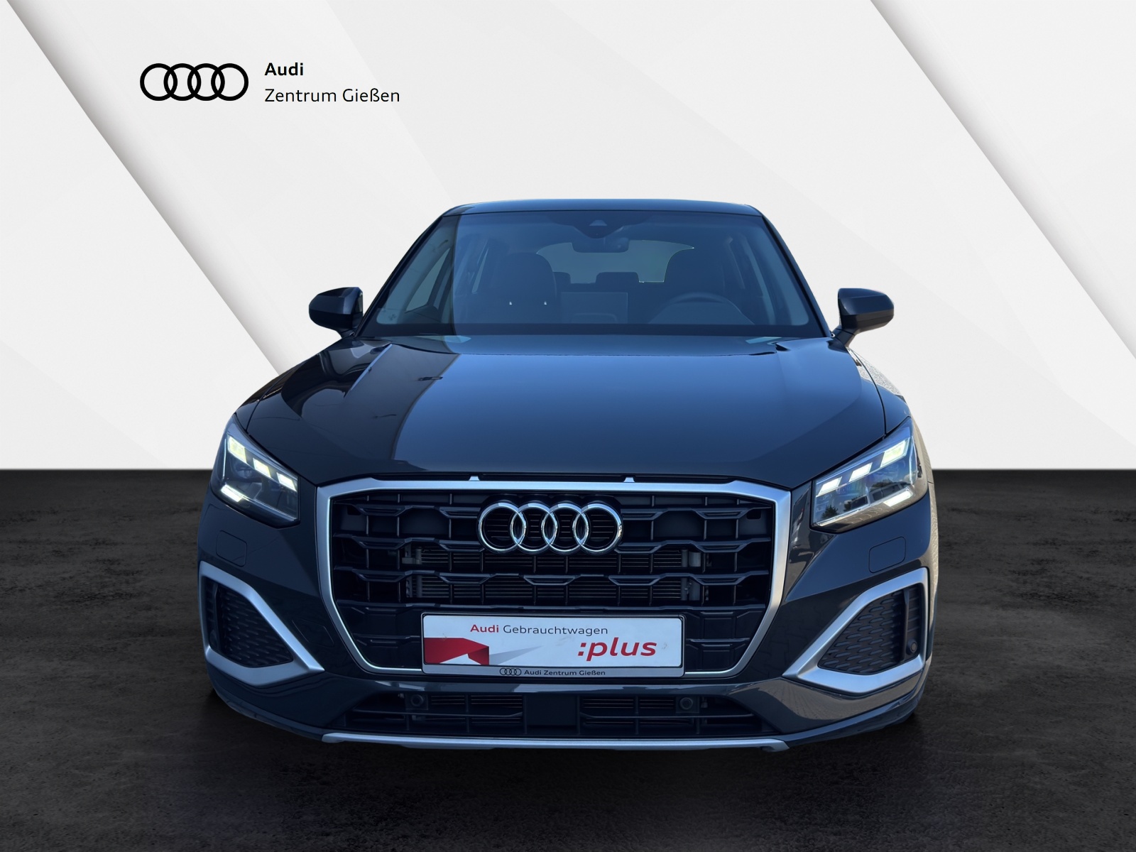 Q2 35 TFSI S tronic advanced MATRIX-LED smartphone interface