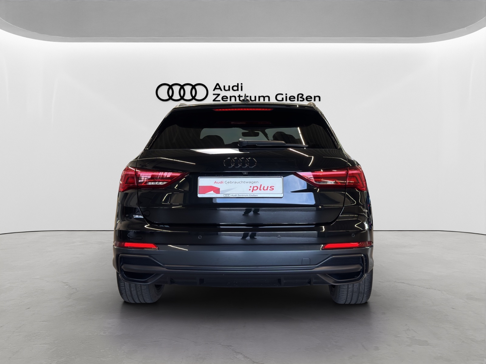 Q3 35 TFSI S-tronic S line black AHK LED Navi