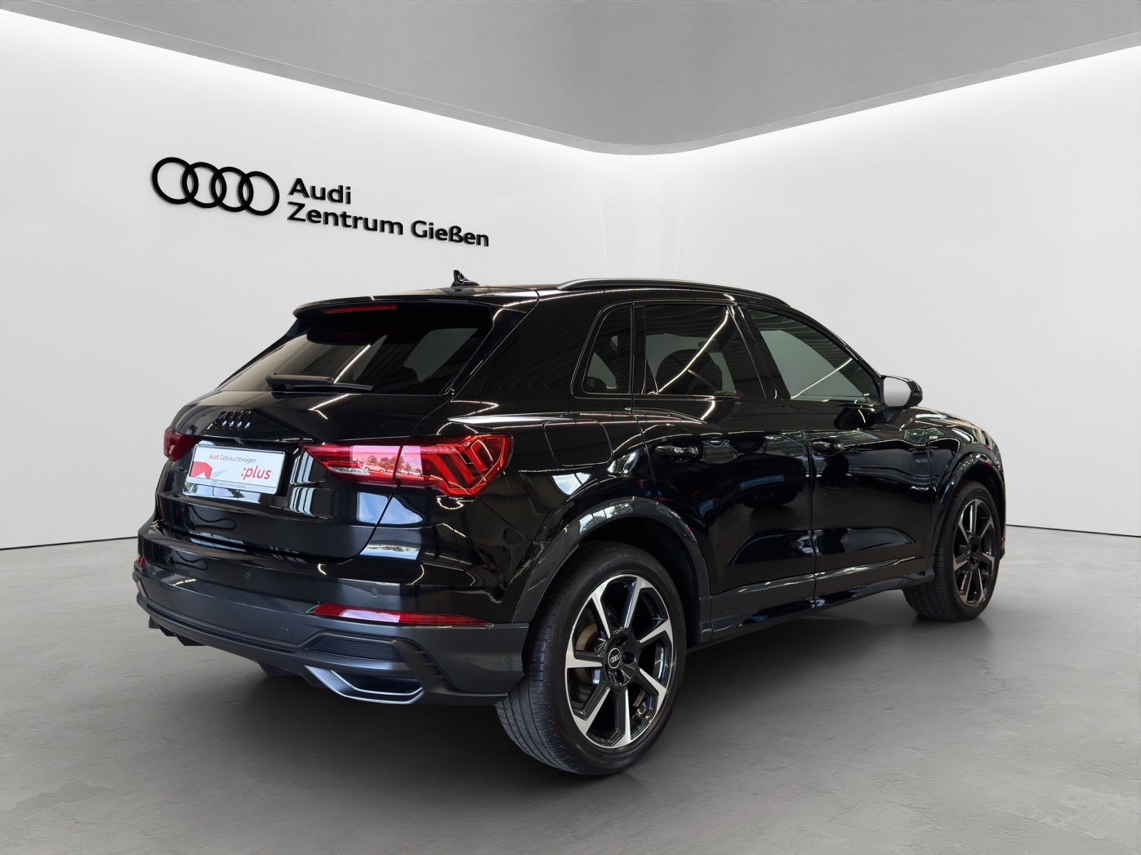 Q3 35 TFSI S-tronic S line black AHK LED Navi