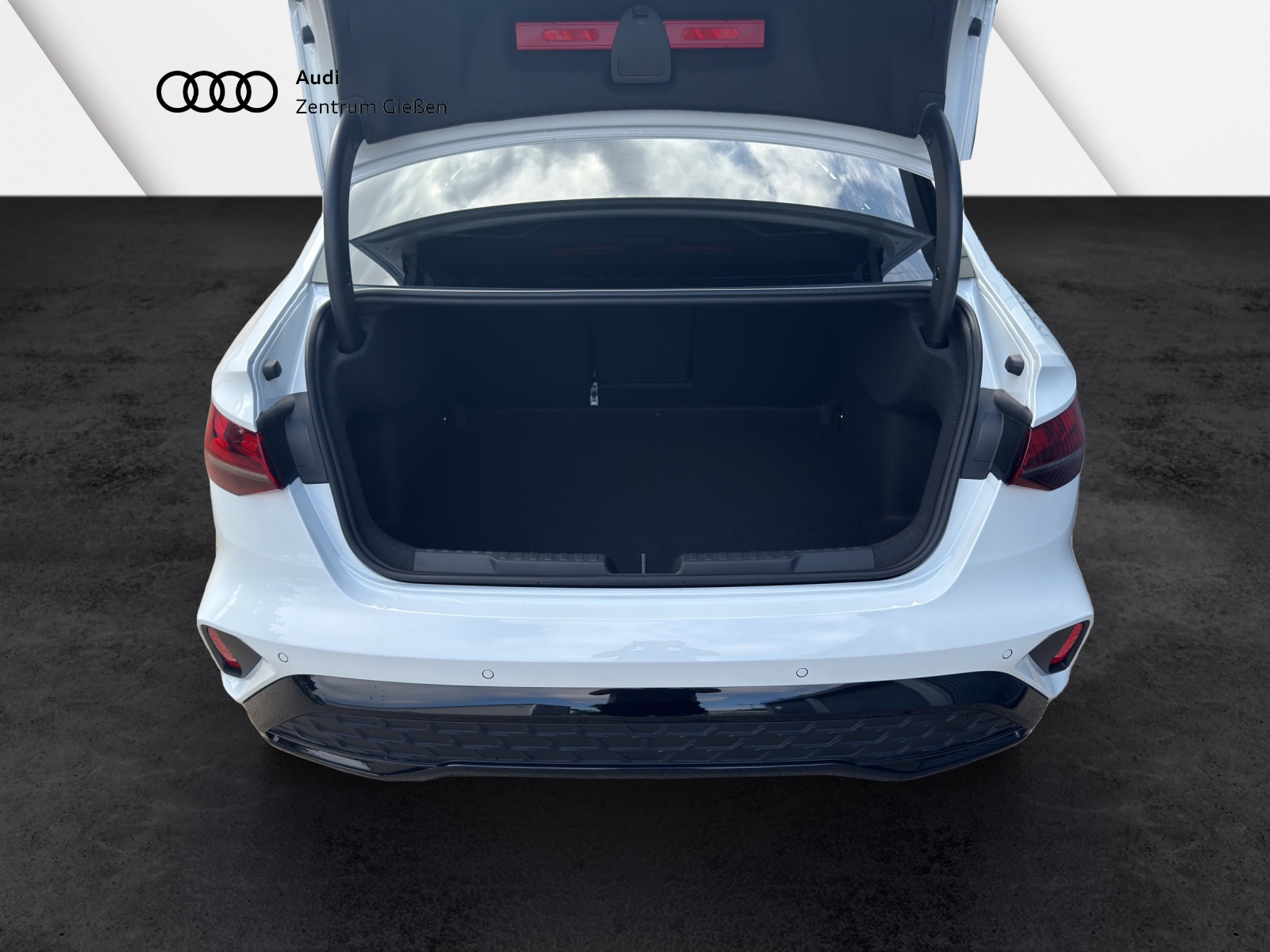 A3 Limousine 35 TFSI S line Black HuD AHK SONOS LED