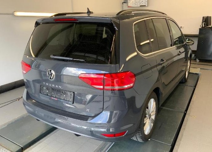 Touran TSI DSG Highline LED DCC AHK Navi ErgoSitz