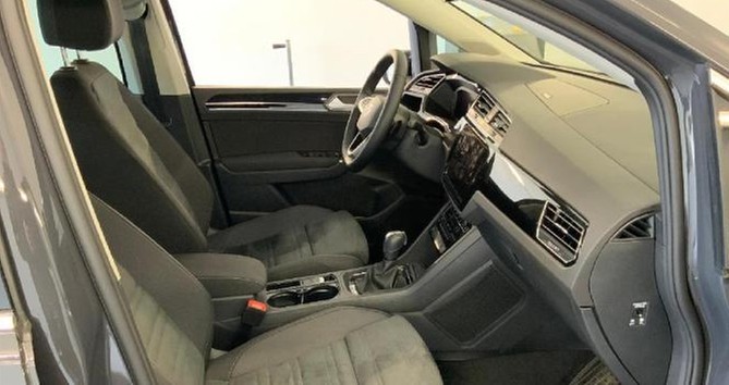 Touran TSI DSG Highline LED DCC AHK Navi ErgoSitz