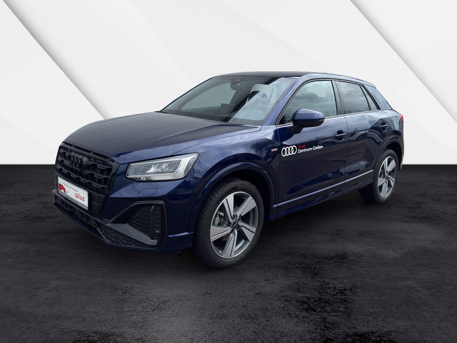 Q2 35 TFSI S tronic S line Black AHK Assist Parken Navi