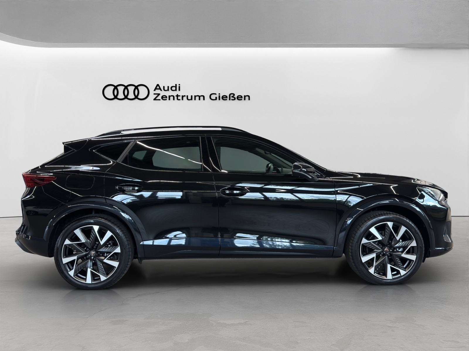 Formentor 1.5 TSI e-Hybrid EDGE Pano AHK Matrix-LED