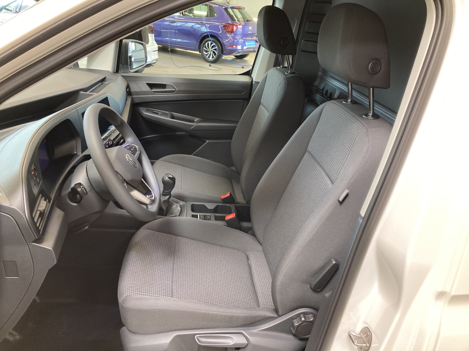 Caddy Cargo 2.0 TDI GRA AHK App Klima Heckflügel