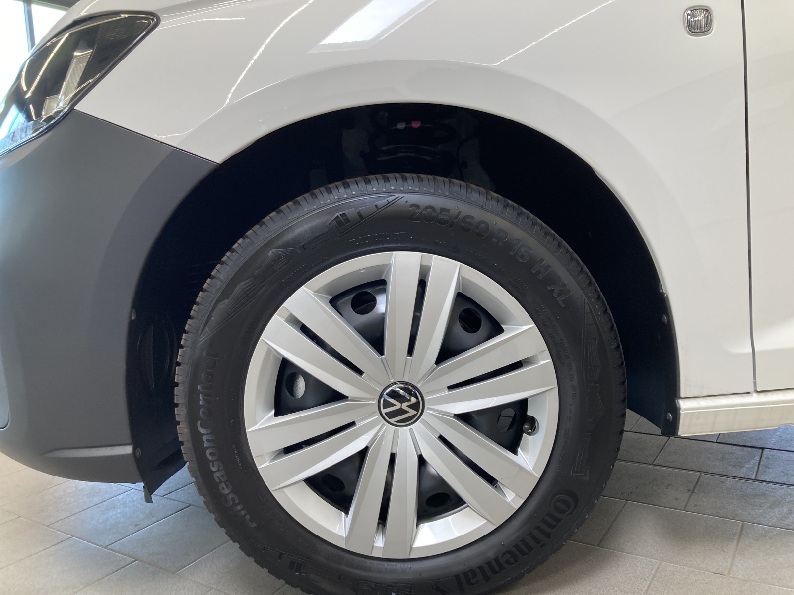 Caddy Cargo 2.0 TDI GRA AHK App Klima Heckflügel