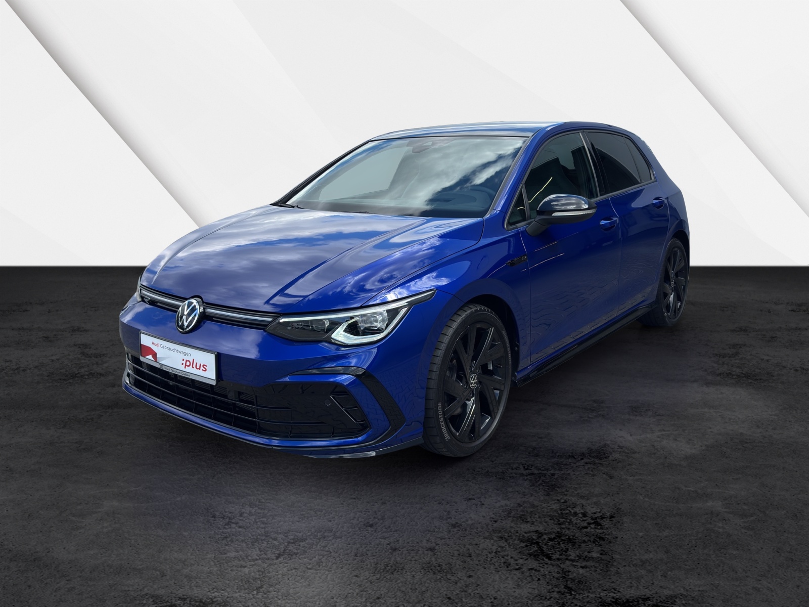 Golf VIII 2.0 TSI 4Motion DSG R-Line Black Style Pano Navi